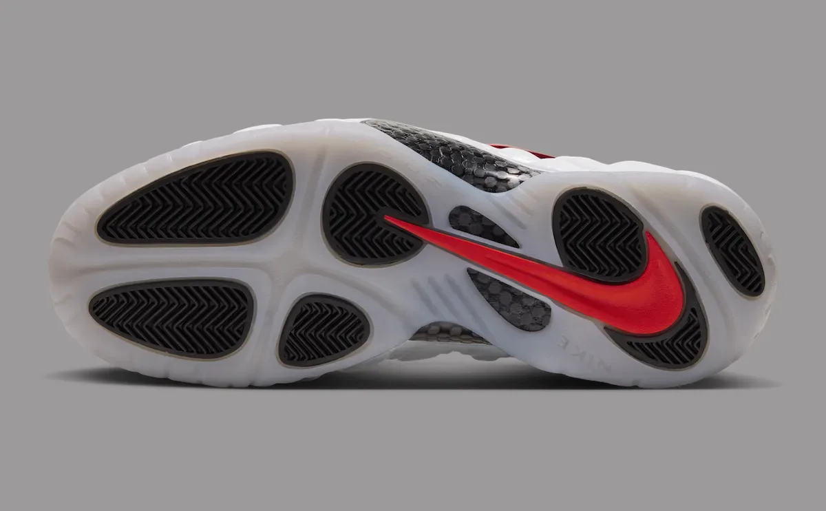 Nike Air Foamposite Pro Ohio State:PE转市售首例的白色暗号,2026.11.5发售插图5 Nike Air Foamposite Pro Ohio State:PE转市售首例的白色暗号,2026.11.5发售
