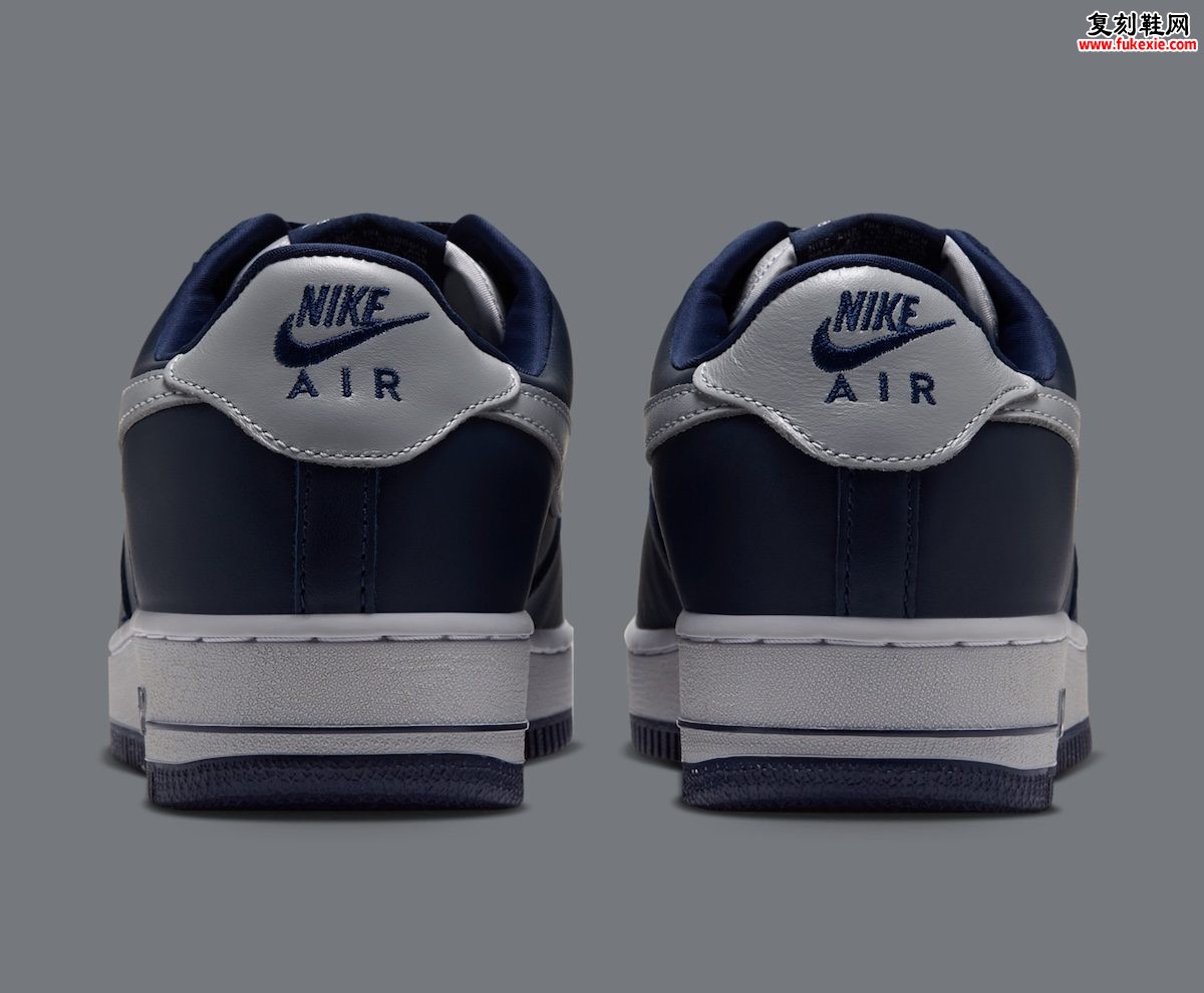 Nike Air Force 1 Low ’01 “College Navy” 评测：$130买2001年鞋型与海军蓝经典