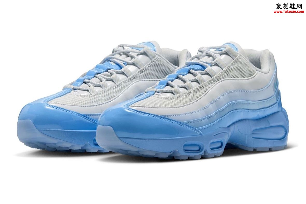 Nike Air Max 95 “Blue Tint”评测:漆皮渐变让95换了一种光泽,代价却藏在日常穿着里插图 Nike Air Max 95 “Blue Tint”评测:漆皮渐变让95换了一种光泽,代价却藏在日常穿着里