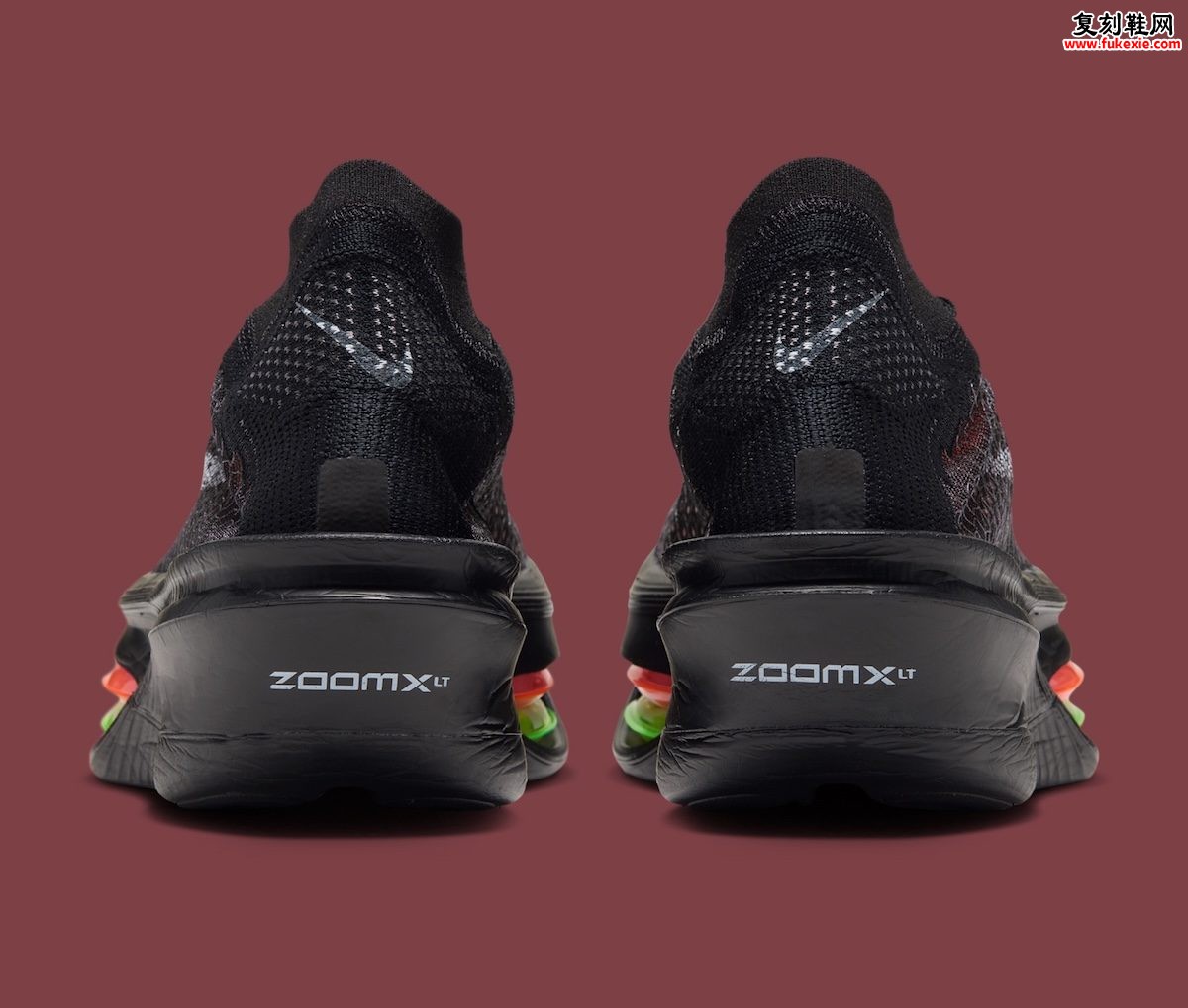 Nike Apex深度解析：四层Air Zoom零落差超级跑鞋能否夺回马拉松霸主