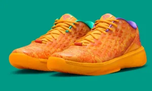 Kobe 3 Low Protro Mamba Eterno评测：亡灵节花卉笼面，低帮化侧向支撑的实战代价缩略图