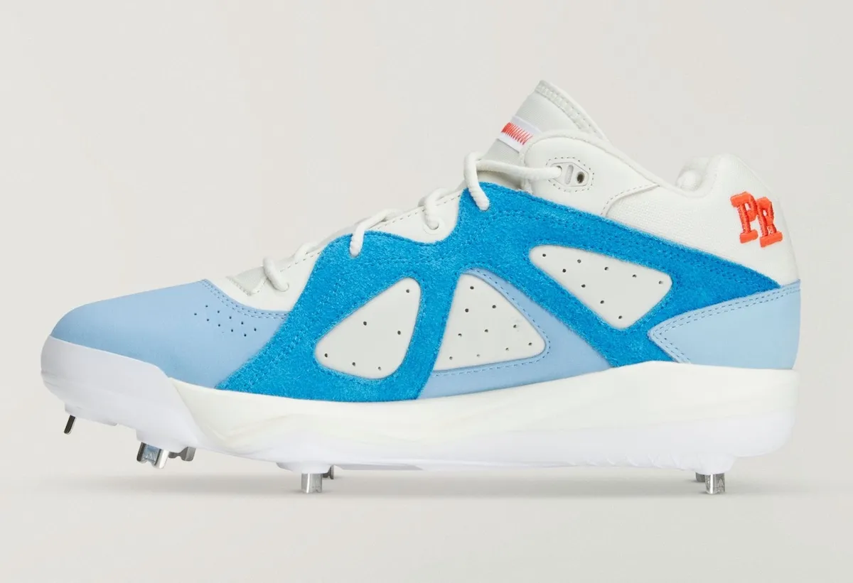 Bad Bunny x adidas BadBo 1.0 棒球钉鞋曝光,波多黎各蓝白配色致敬故土 2026夏季登场插图2 Bad Bunny x adidas BadBo 1.0 棒球钉鞋曝光,波多黎各蓝白配色致敬故土 2026夏季登场