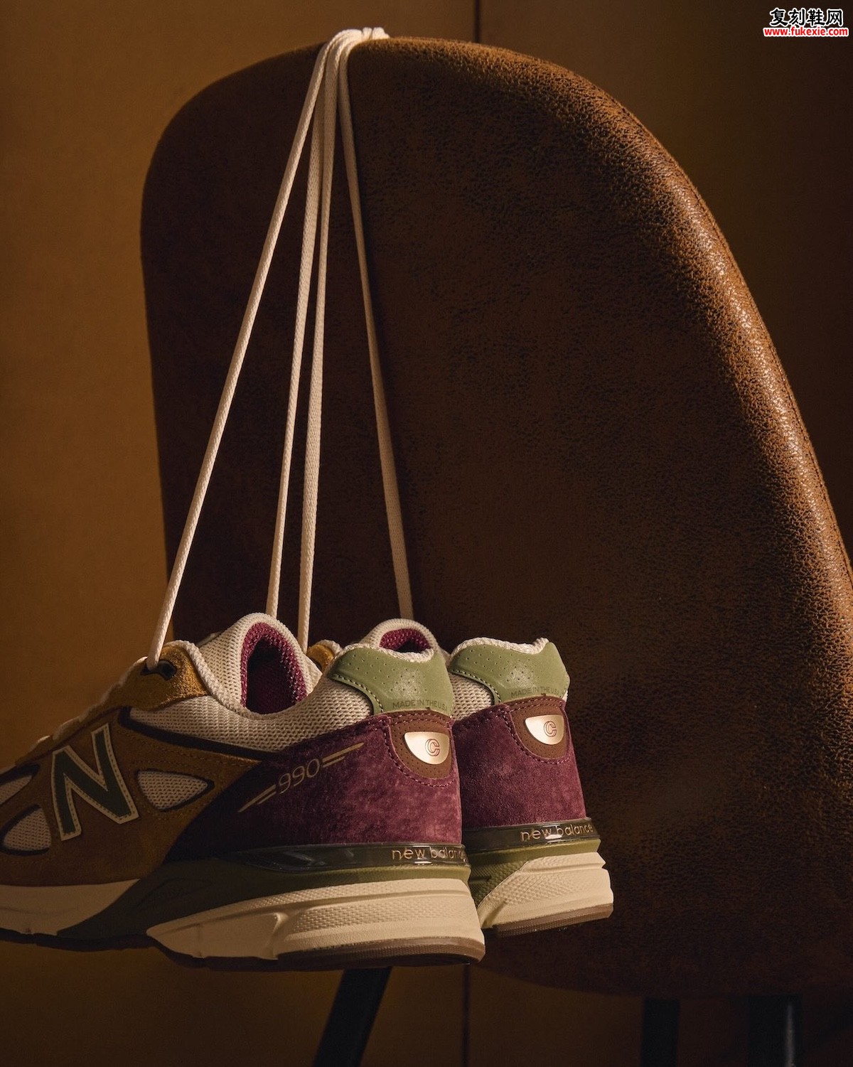 CNCPTS × New Balance 990v4 “Patina” 蜡面麂皮联名,配色灵感来自古董家具与传世厨具插图5 CNCPTS × New Balance 990v4 “Patina” 蜡面麂皮联名,配色灵感来自古董家具与传世厨具