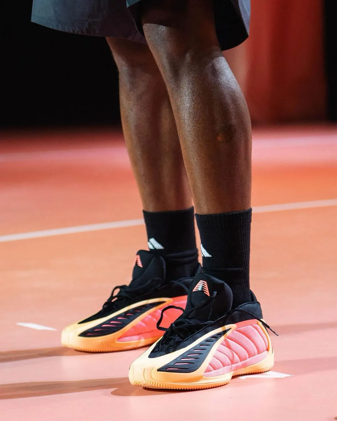 adidas Anthony Edwards 2 “With Love”adidas安东尼·爱德华兹二代“With Love”篮球鞋发布