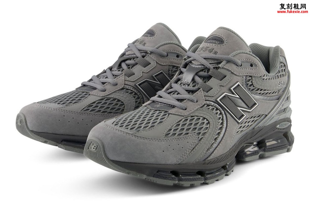 New Balance 1954R 灰黑双色官图释出:2002底盘搭配1906R后跟,ABZORB + N-ergy双重缓震定义2026 Y2K跑鞋新章插图1 New Balance 1954R 灰黑双色官图释出:2002底盘搭配1906R后跟,ABZORB + N-ergy双重缓震定义2026 Y2K跑鞋新章