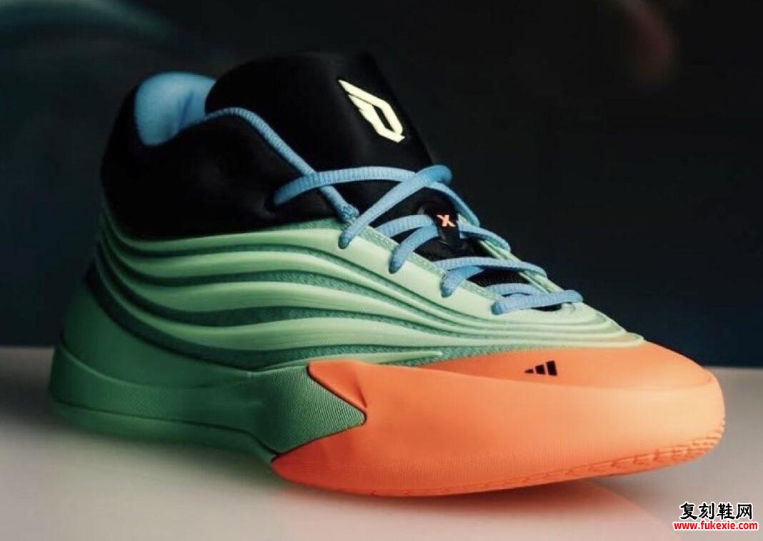 adidas Dame 10 Dame's Light 运动鞋，绿色、蓝色和橙色，3D TPU 鞋面和 Lightstrike 缓震系统。