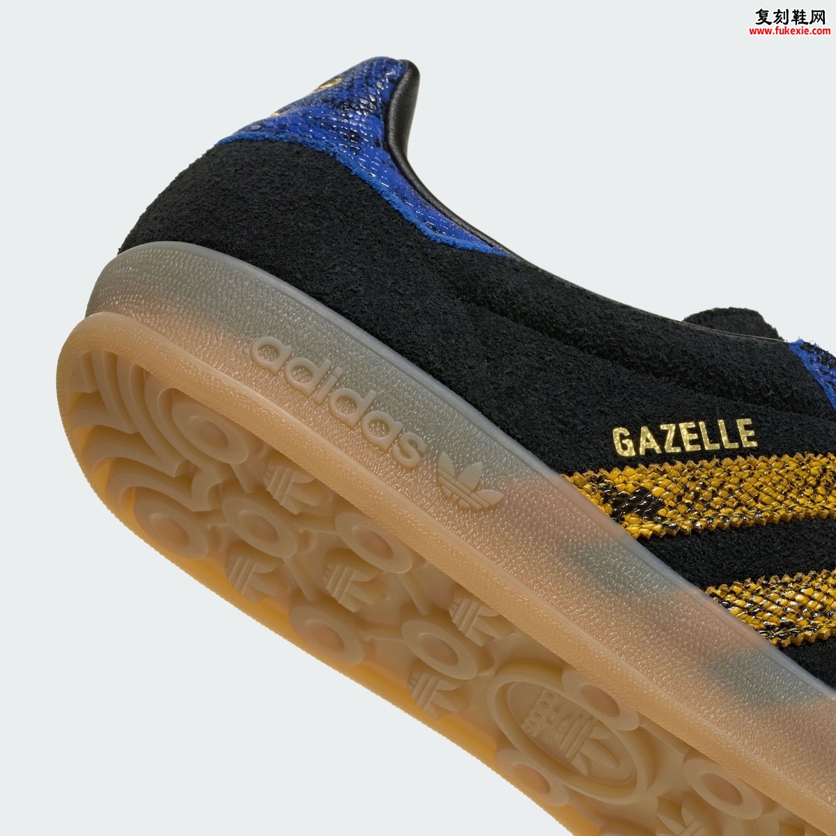 2026夏季Adidas Gazelle Indoor Suede蛇皮黑蓝金配色发售,Terrace复古鞋市场持续升温