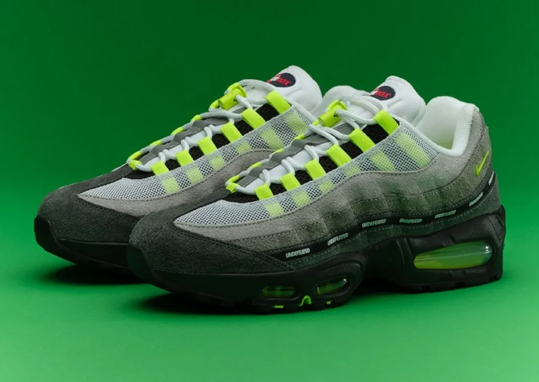 UNDEFEATED x Nike Air Max 95 霓虹配色纽约限时发售 600双稀有库存引爆收藏热潮