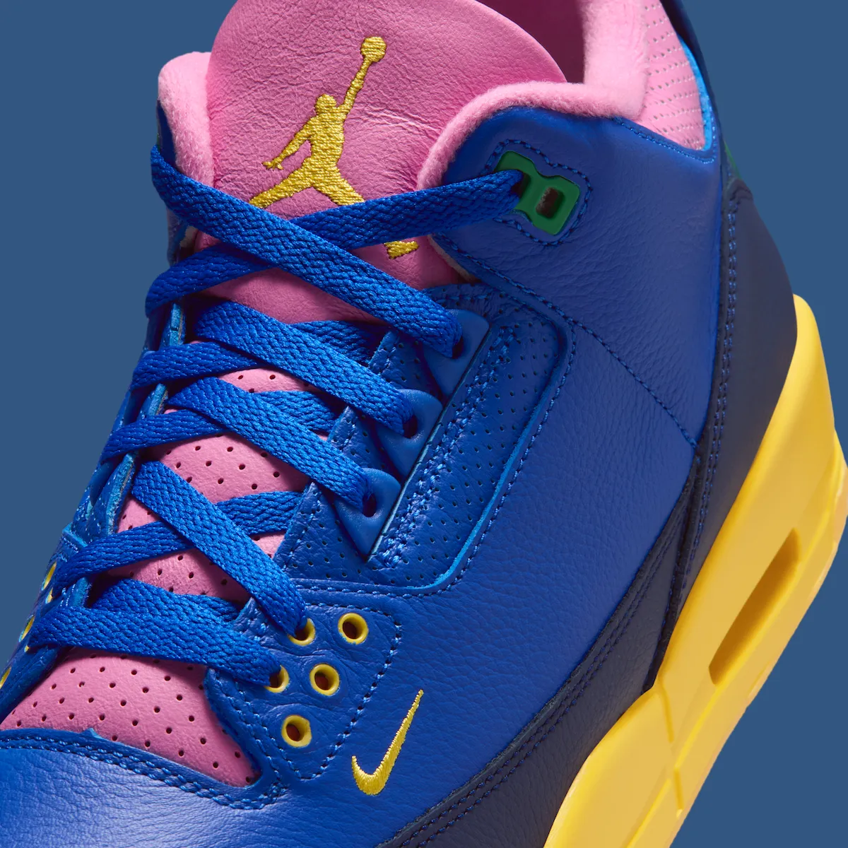 Air Jordan 3 Brazil蓝黄粉三色拼接5月16日SNKRS发售，mini Swoosh首现AJ3致敬桑巴军团客场球衣