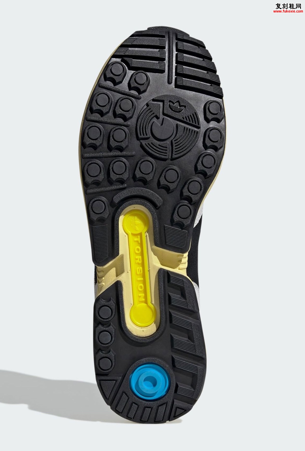 adidas ZX 8000 “Made in Germany”德国制造”版2026年春季回归:重塑80年代末期经典技术跑鞋