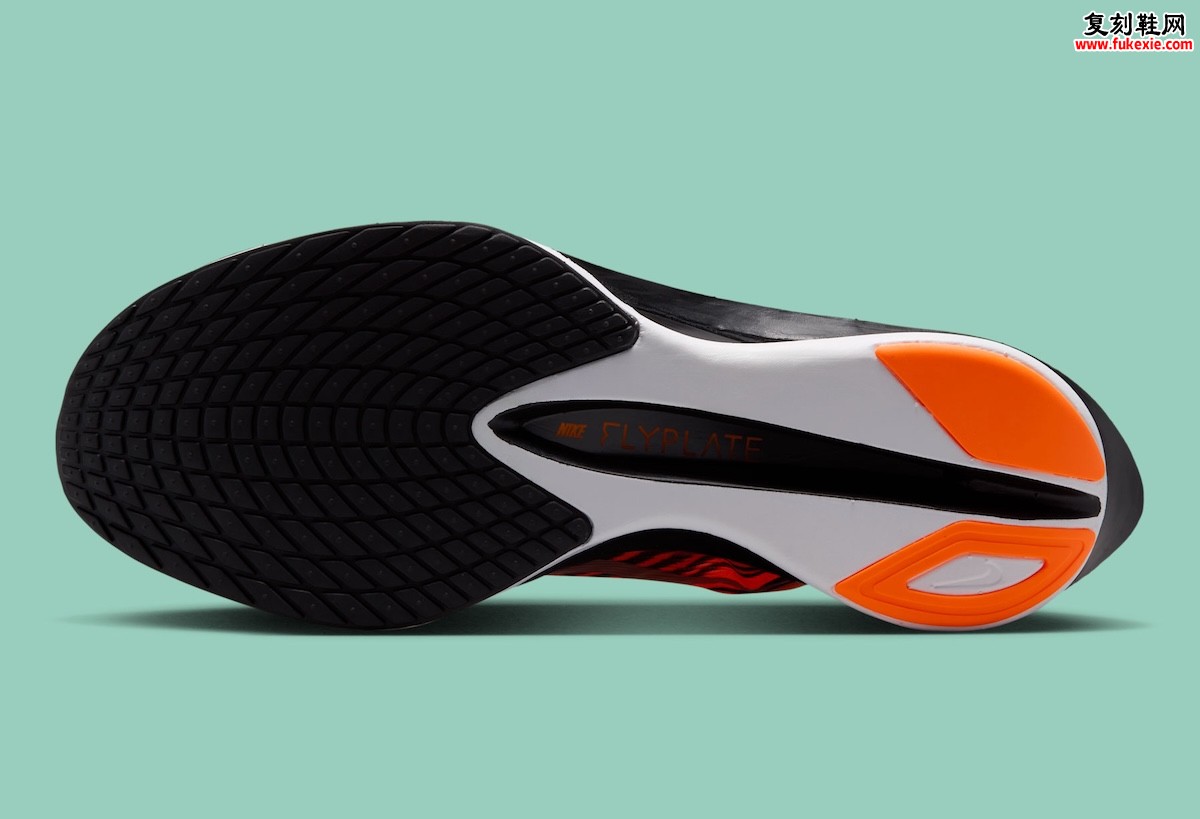 Distance 全新联名 Nike 推出 ZoomX Vaporfly NEXT% 4 Total Orange 亮橙黑条纹竞速跑鞋插图5 Distance 全新联名 Nike 推出 ZoomX Vaporfly NEXT% 4 Total Orange 亮橙黑条纹竞速跑鞋