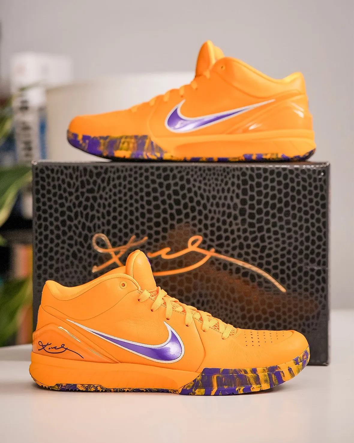 Nike Kobe 4 Protro Draft Day “Lakers” 选秀日隐藏湖人配色,金色鞋身致敬96选秀,6月发售插图2 Nike Kobe 4 Protro Draft Day “Lakers” 选秀日隐藏湖人配色,金色鞋身致敬96选秀,6月发售