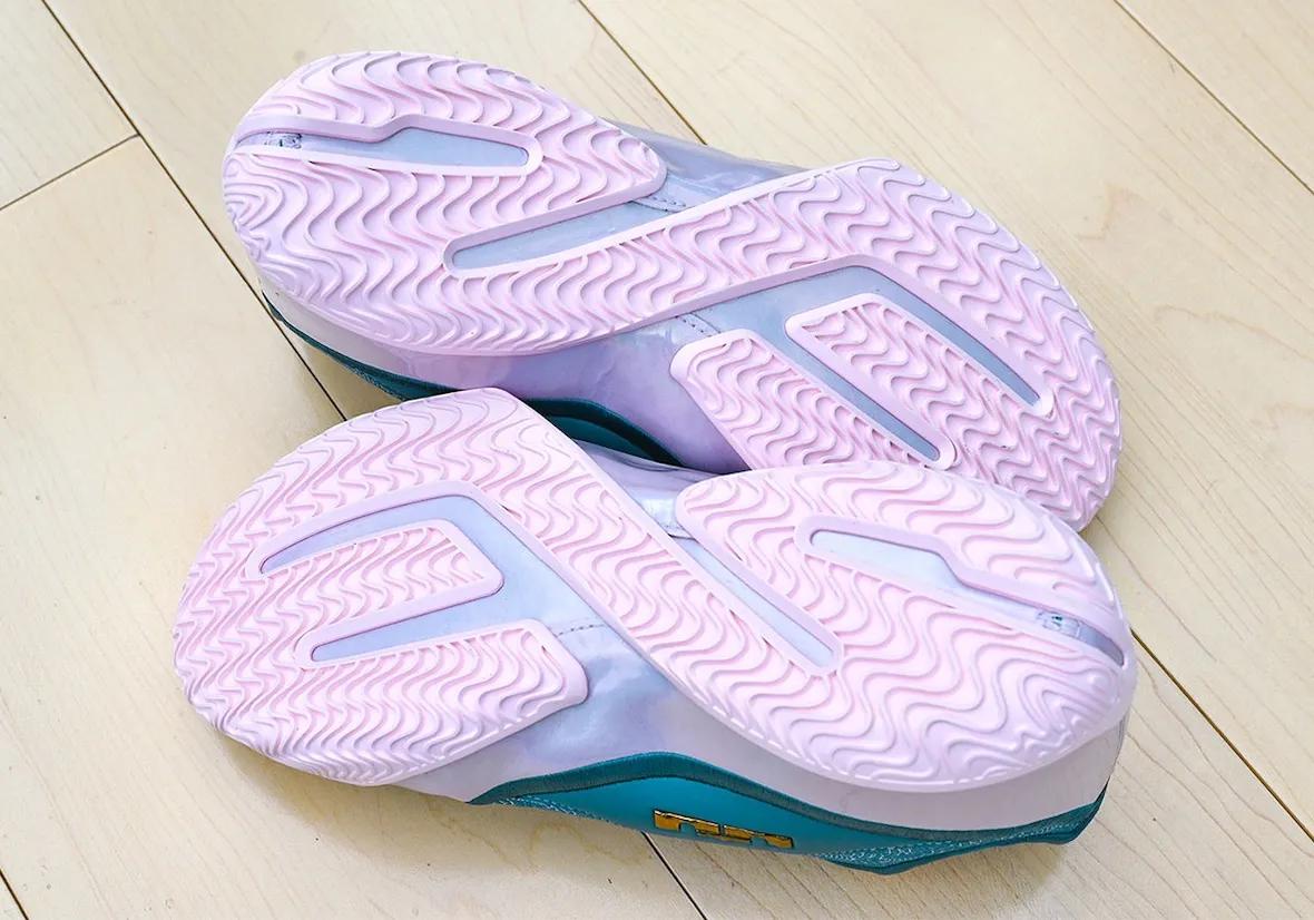 Nike LeBron 23 “Miami Twice”“迈阿密两次”配色10月9日发售,致敬热火王朝岁月