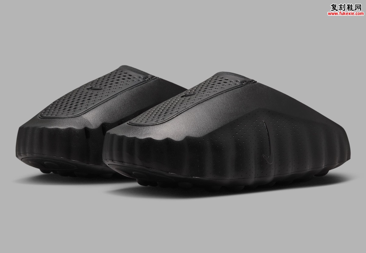 Nike Mind 001 “Triple Black” 全黑配色曝光，黑色鞋面柱状中底22区科技节点融入隐密Swoosh缩略图