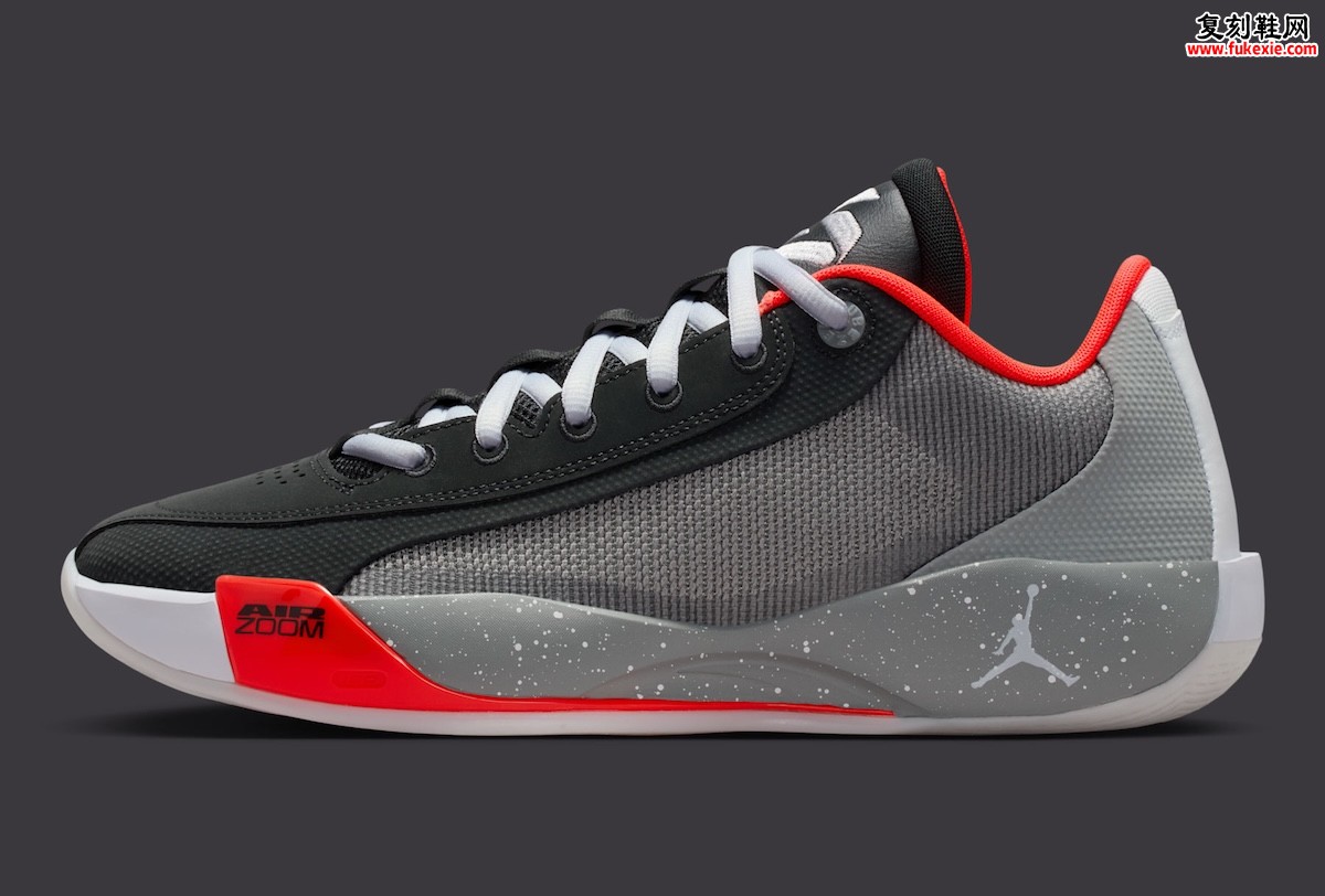 Jordan Luka .77 “Space Navigator”东契奇战靴“太空漫游者”致敬纽约鸽子 Dunk 经典联名