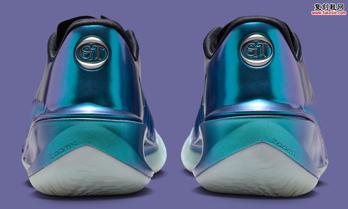 波斯紫与冰川蓝的流体雕塑：Nike GT Cut 4 ‘Preheat’ 以镀铬美学定义2026年速度新形态