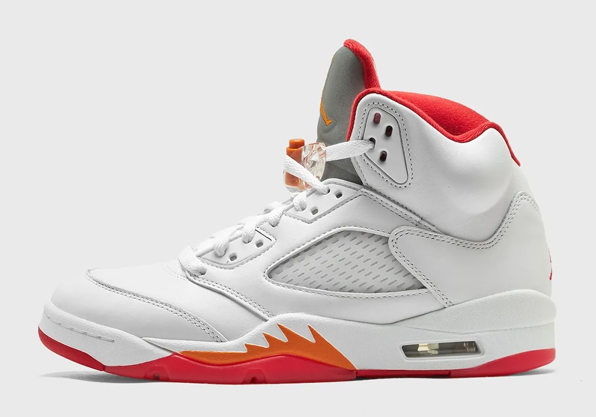 Air Jordan 5 “Sunset”致敬二十年前那道日落光芒！Air Jordan 5 女子专属橙红渐变配色9月25日回归