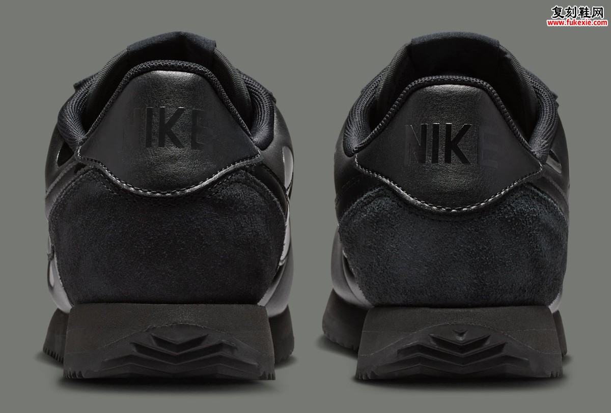 Nike Cortez ‘Triple Black Polka Dot’ 用抛光原点与麂皮触感重写1972年的极简语法