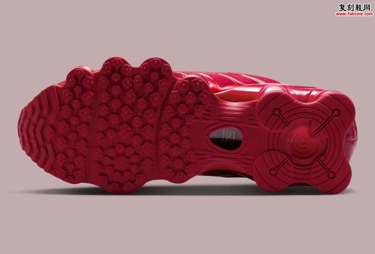 Nike Shox TL “Gym Red” '健身红' 2025秋季复刻：糖果光泽气柱跑鞋，重塑千禧潮流经典