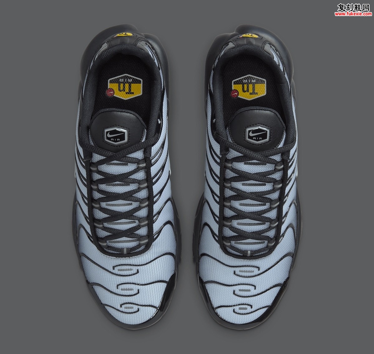 Nike Air Max Plus黑狼灰2025夏季商务风运动鞋复刻限量发售