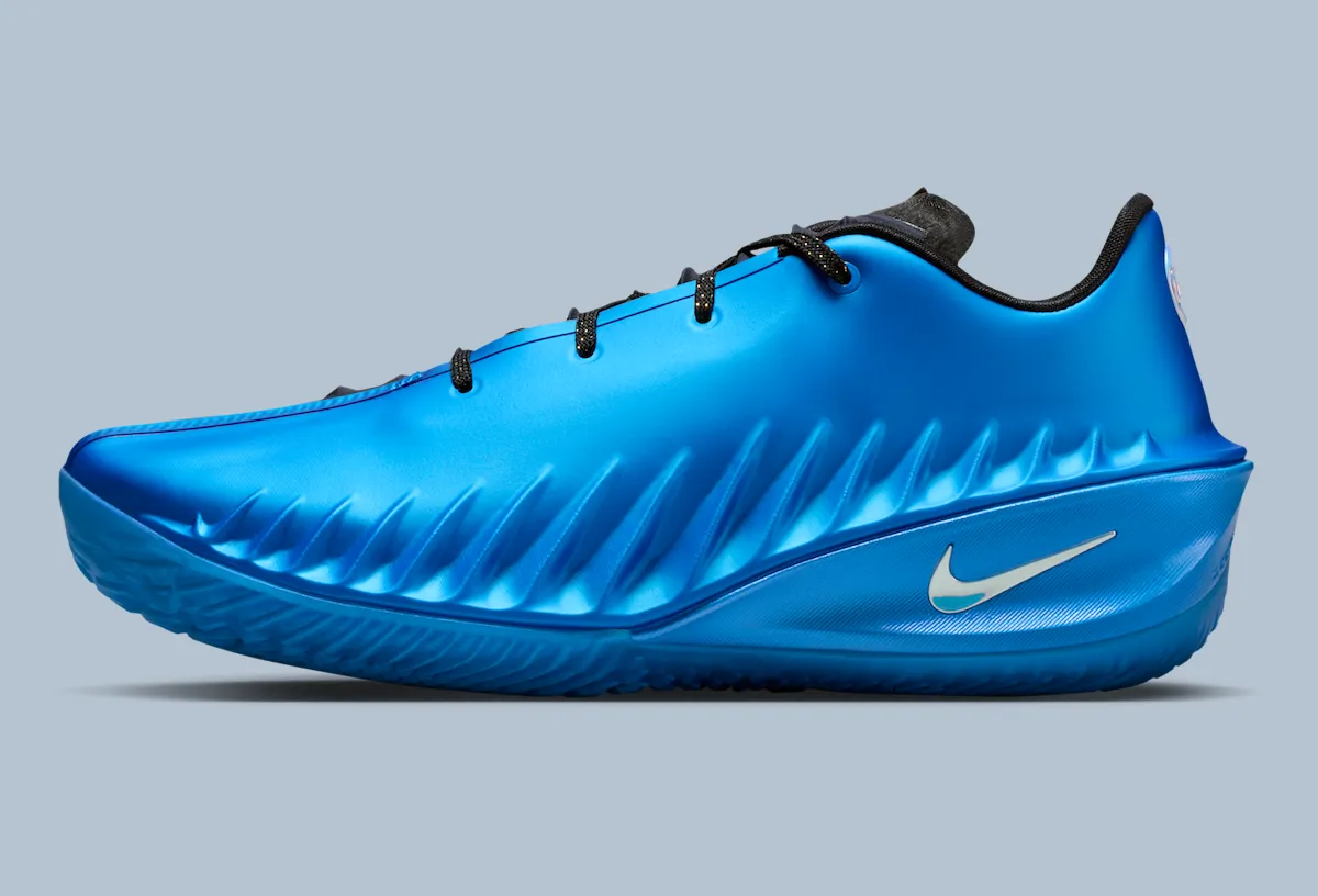 破界新生!Nike GT Cut 4金属蓝战靴2026年2月26日登场200美元定价引爆性能期待