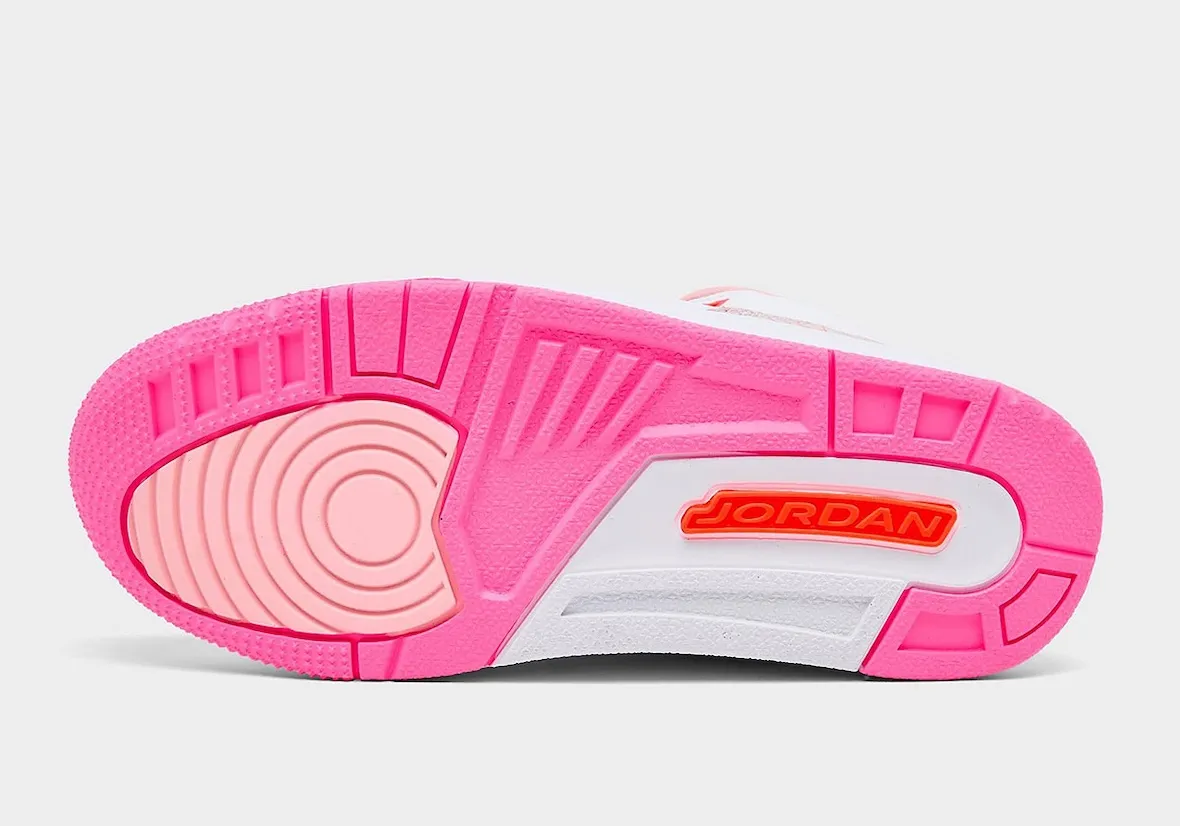 春日花开童趣:Air Jordan 3 ‘Spring Flowers’ 以粉白配色与花朵配件装点儿童专属四月