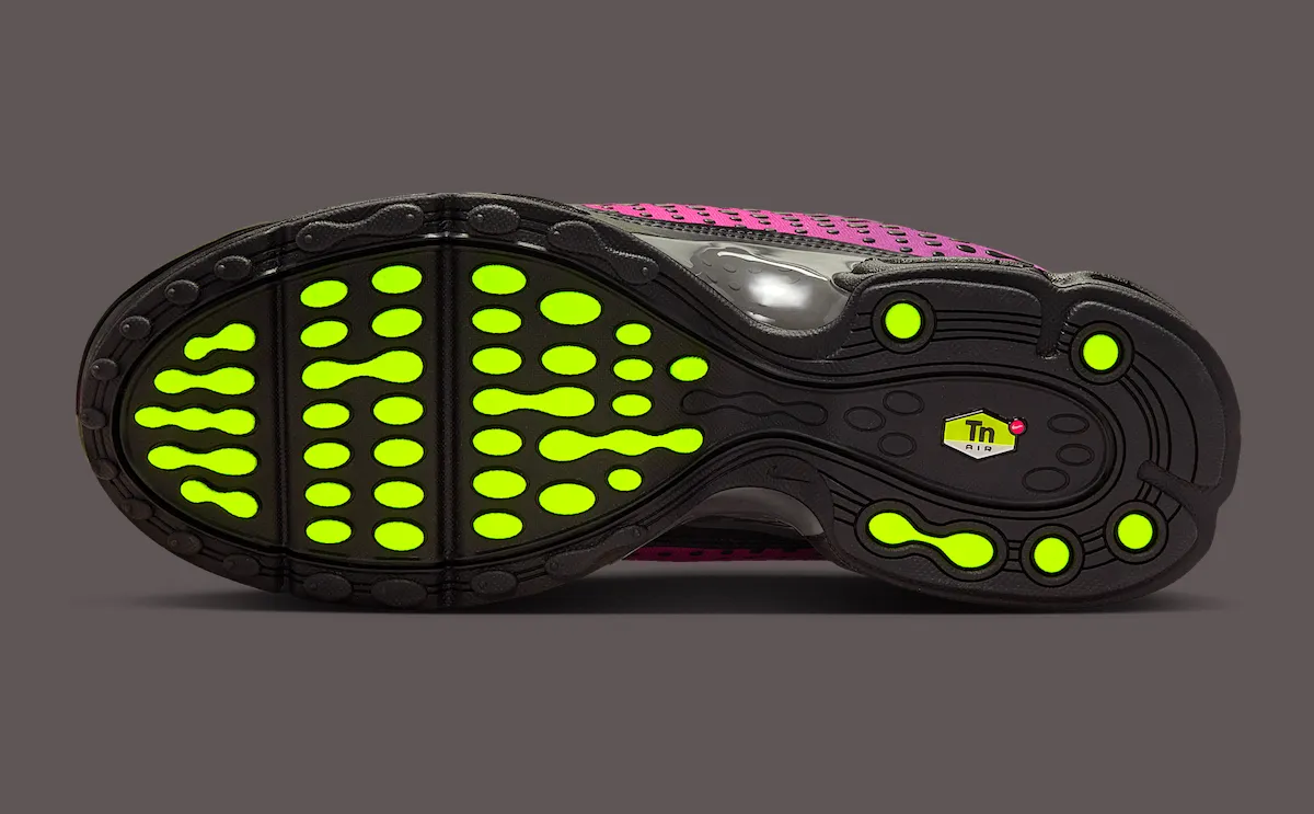 气压黄昏！Nike Air Max Plus VII Dusk HQ2197-800发售：霓虹渐变骨架+千禧复刻定价$180