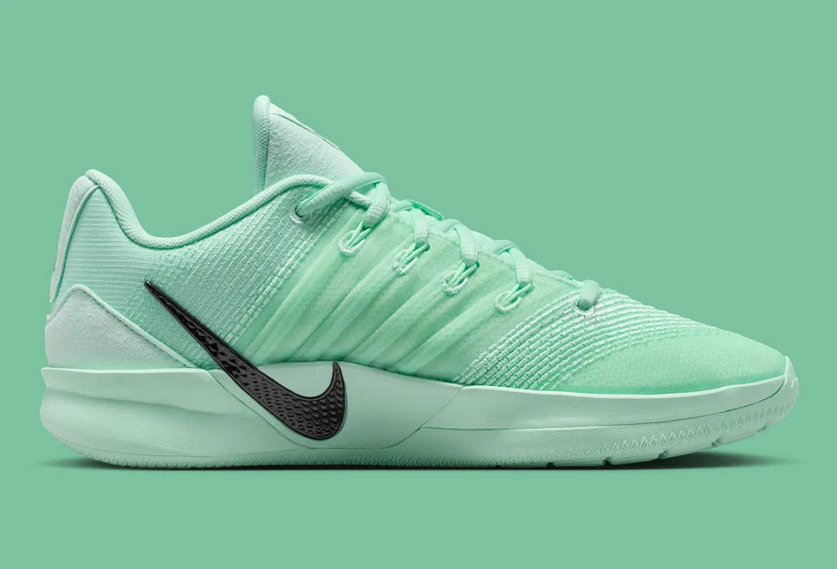 Nike Sabrina 3 Gets Its Own “Statue of Liberty”汲取纽约城市精神 以氧化铜绿点缀春季球场