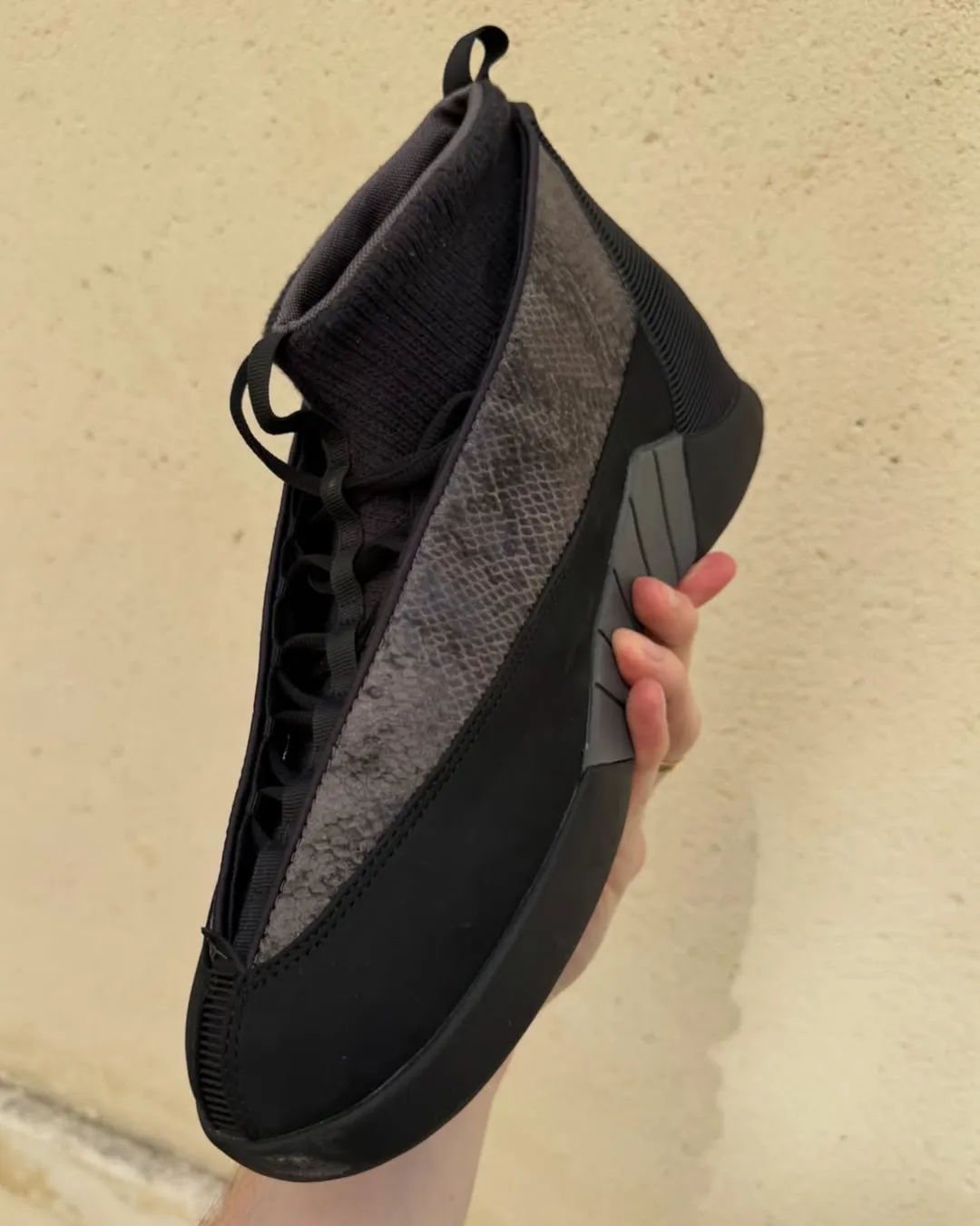 Air Jordan 15 “Snakeskin”蛇皮新色确认秋季发售，黑魂材质能否为这双冷门正代正名？