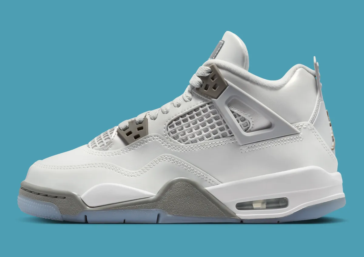 专为少年打造的冠军基因！Air Jordan 4 GS“蓝霜”11月1日登场，冰感设计致敬伟大