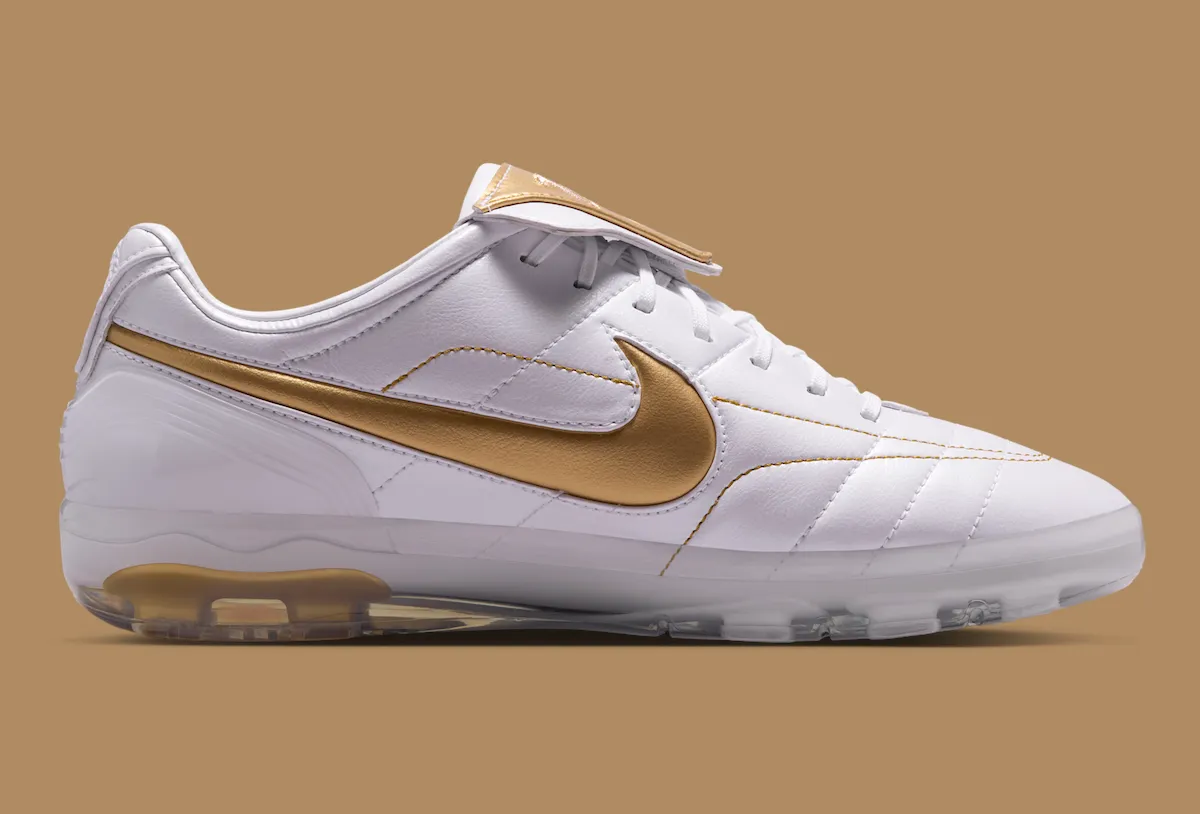 Nike Cryoshot Tiempo Legend R10“White/Metallic Gold”2026复古足球靴街头复活