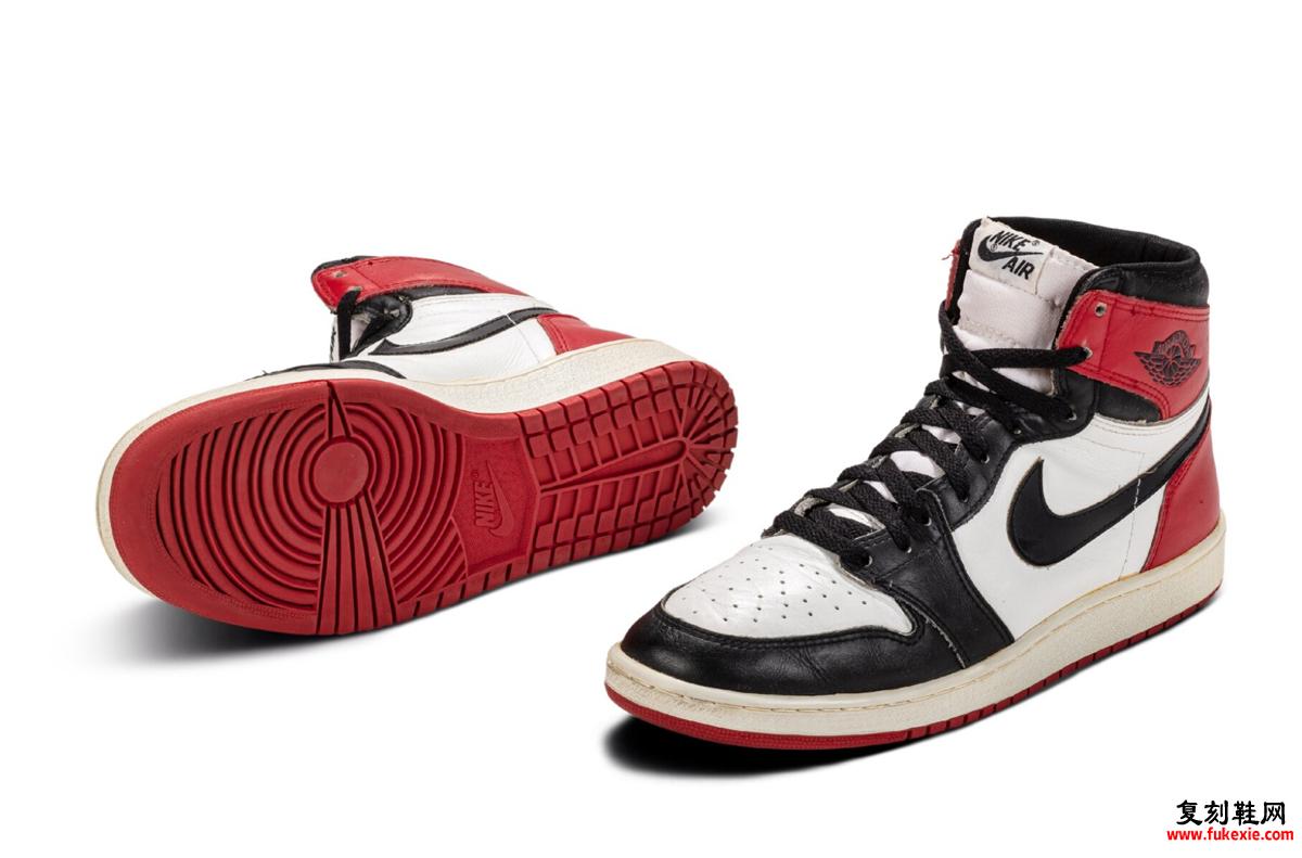 AIR JORDAN 1 HIGH OG“BLACK TOE REIMAGINED”将于 2024 年假期发布