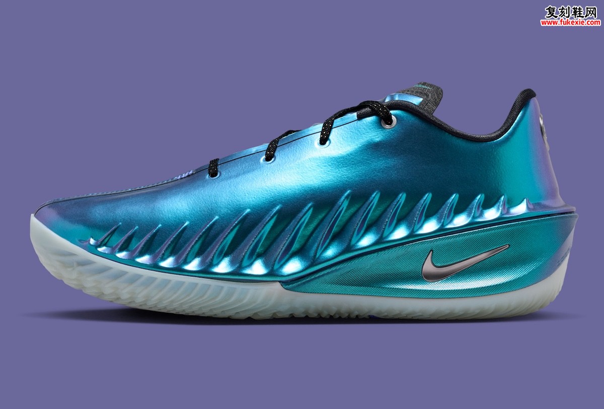 波斯紫与冰川蓝的流体雕塑：Nike GT Cut 4 ‘Preheat’ 以镀铬美学定义2026年速度新形态