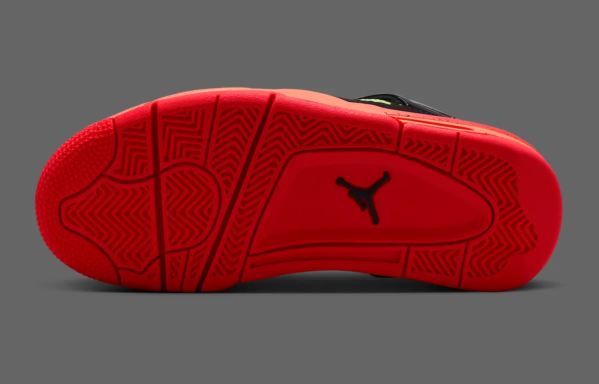 Air Jordan 4 GS“Infrared 23”2026年5月儿童专属发售，黑麂皮鞋面搭配芒果橙渐变中底