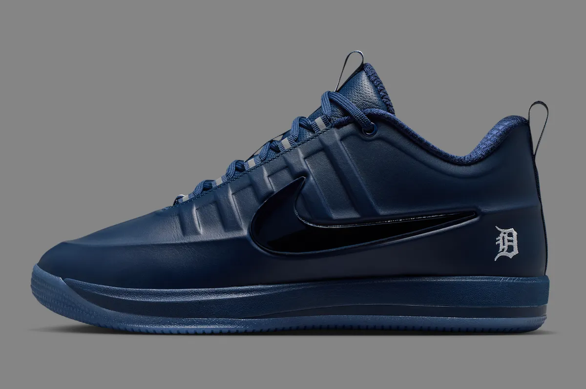 Nike Book 2 “Detroit Tigers” 德文·布克底特律老虎海军蓝配色现已登陆Nike.com，定价155美元
