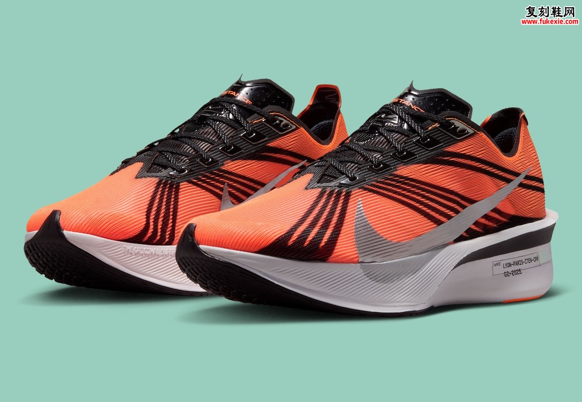 Distance 全新联名 Nike 推出 ZoomX Vaporfly NEXT% 4 Total Orange 亮橙黑条纹竞速跑鞋缩略图