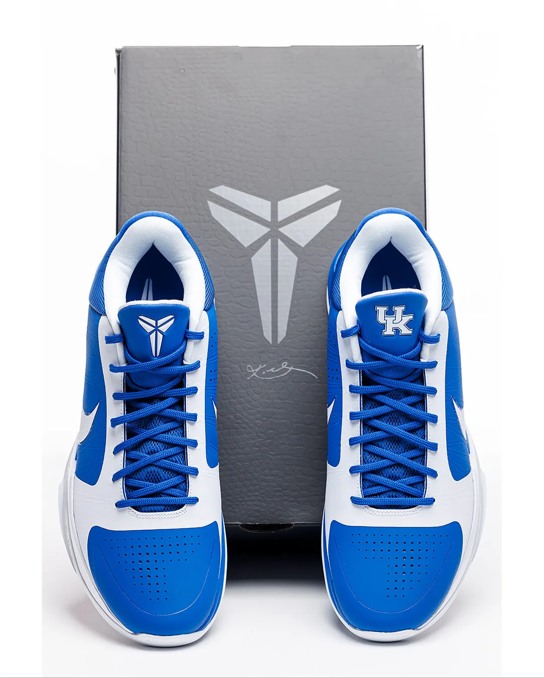 Nike Kobe 5 Protro “Kentucky”科比5代肯塔基PE球员专属版曝光 复刻鞋网解析非市售细节