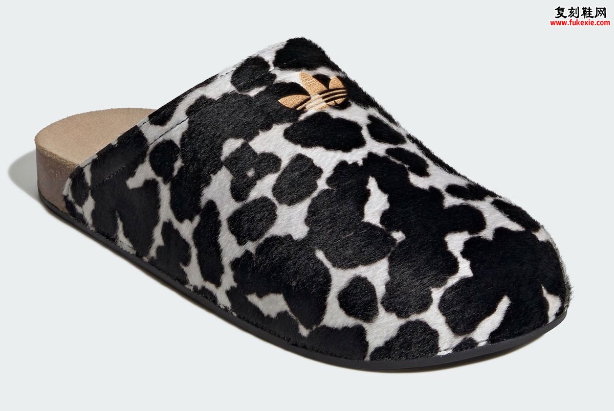 牧场美学入侵日常：adidas Adimule ‘奶牛纹’ 以毛绒触感与软木鞋底重塑一脚蹬夏日松弛感