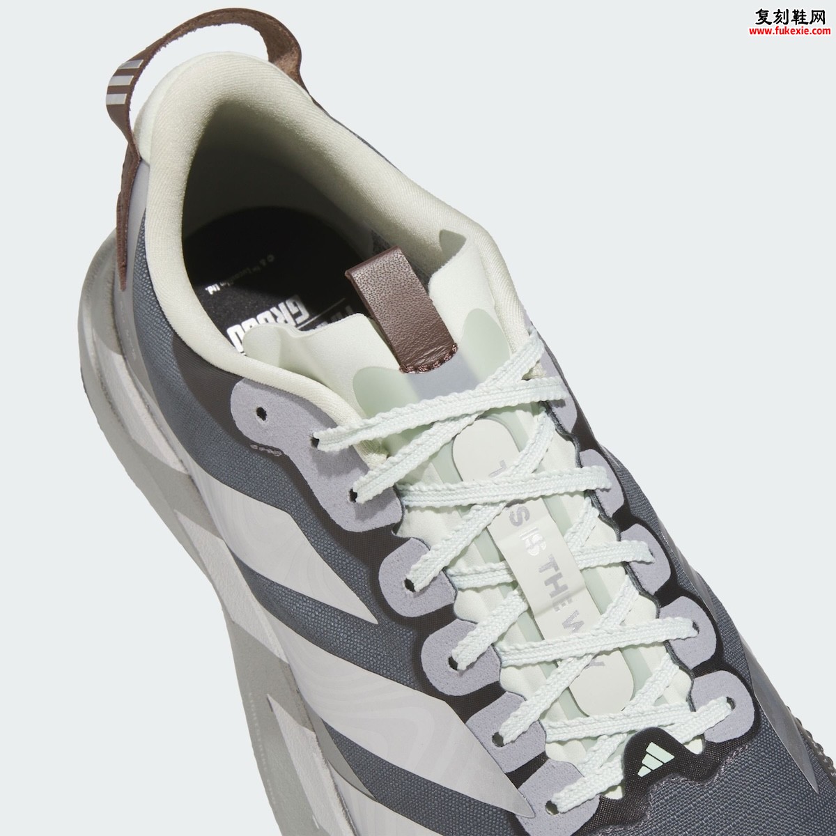 Star Wars x adidas Adizero Evo SL ATR银灰色系5月15日发售170美元，贝斯卡金属光泽防泼水鞋面搭载Lightstrike Pro光速越野跑鞋