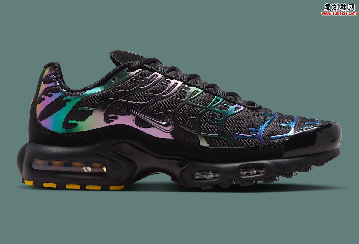 黑底衬托虹彩骨架，Nike Air Max Plus “Oil Slick” 油光配色 2026 夏季登场