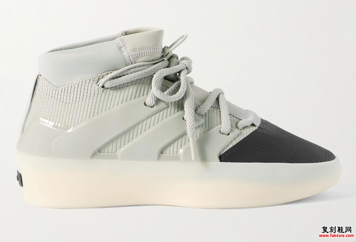 ADIDAS FEAR OF GOD ATHLETICS ONE “BLACK TOE” 将于 2024 年发布