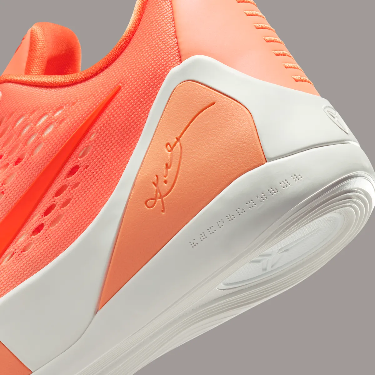 Nike Kobe 9 Elite Low EM Protro “WNBA” 科比九代EM工程网布战靴披上WNBA三十周年纪念外衣