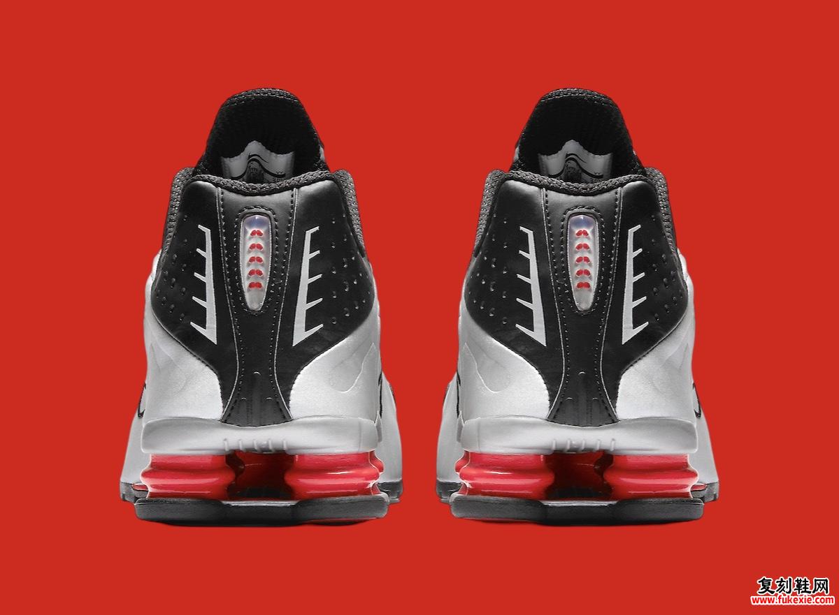 NIKE SHOX R4 “OG” 将于 2024 年 11 月回归 货号：BV1111-008