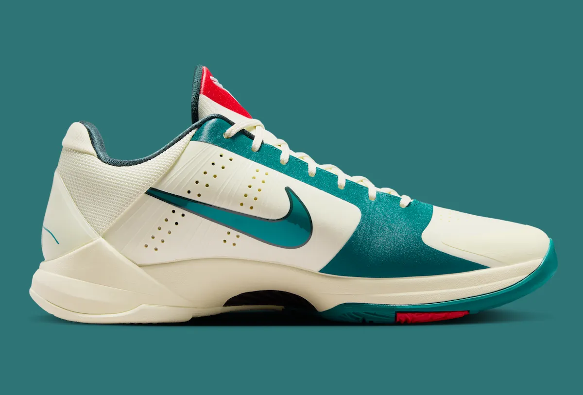 Caitlin Clark x Nike Kobe 5 Protro “Scrabble” 联名鞋款6月2日发售,椰子牛奶配色诠释狂热美学插图2 Caitlin Clark x Nike Kobe 5 Protro “Scrabble” 联名鞋款6月2日发售,椰子牛奶配色诠释狂热美学