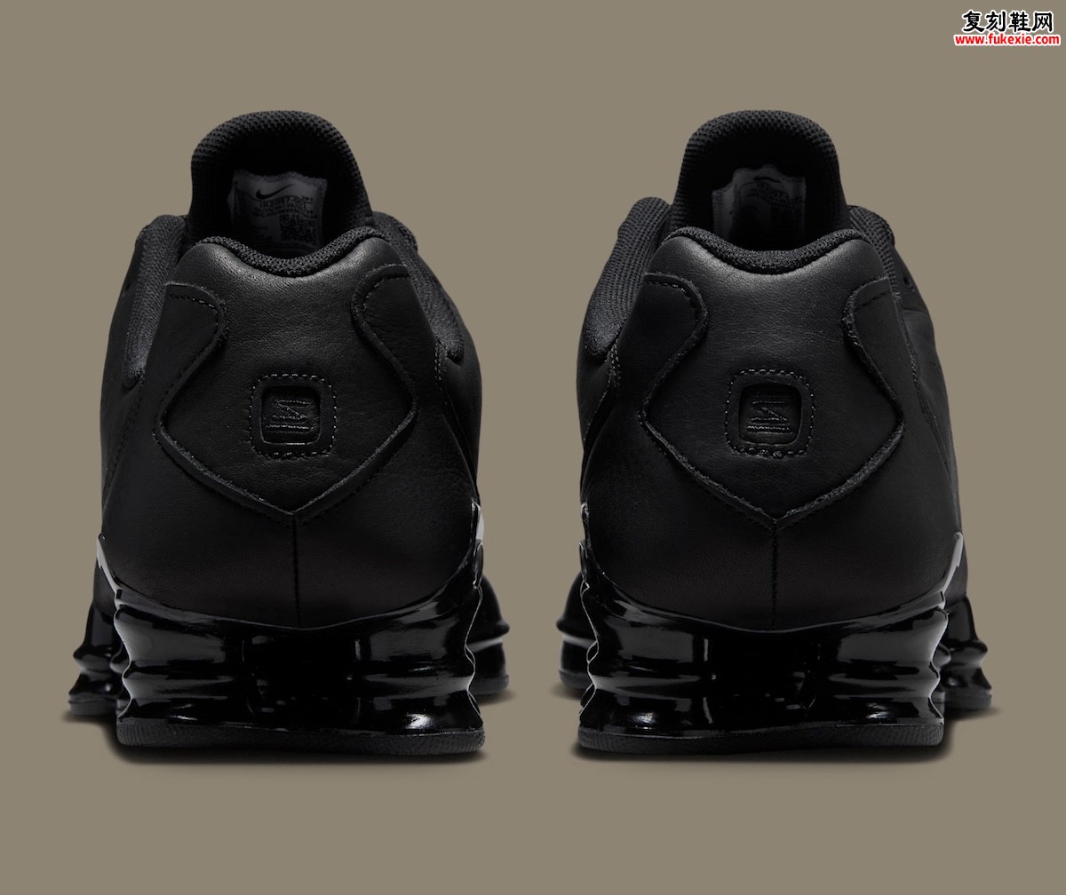 Nike Shox TL Black Leather 放弃网面拥抱纯黑皮革 2026 秋季以 190 美元重新定义复古机械跑鞋插图4 Nike Shox TL Black Leather 放弃网面拥抱纯黑皮革 2026 秋季以 190 美元重新定义复古机械跑鞋