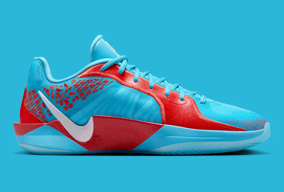 Nike Sabrina 2 “Slurpee” 深度测评：冰爽童年记忆与篮球科技的甜酷碰撞