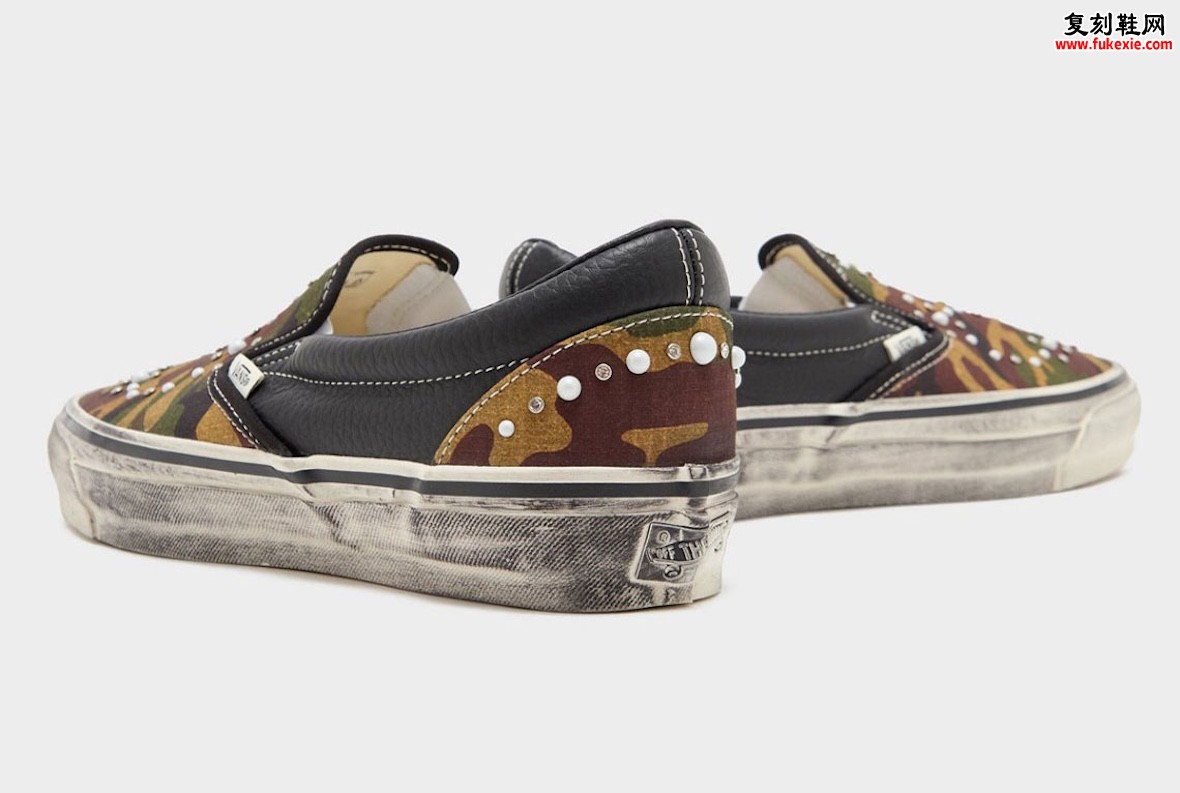 当丛林迷彩遇见朋克铆钉：Vans Slip-On ‘Pearlized Camo’ 以意外组合重塑经典套穿美学