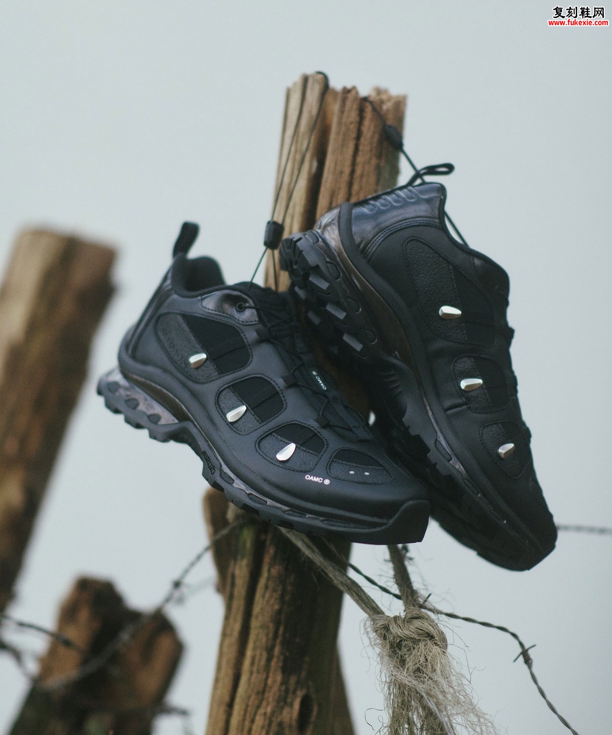 户外机能的都市蜕变：OAMC携手Salomon重塑XT-Quest，以高阶设计语言解构山野基因