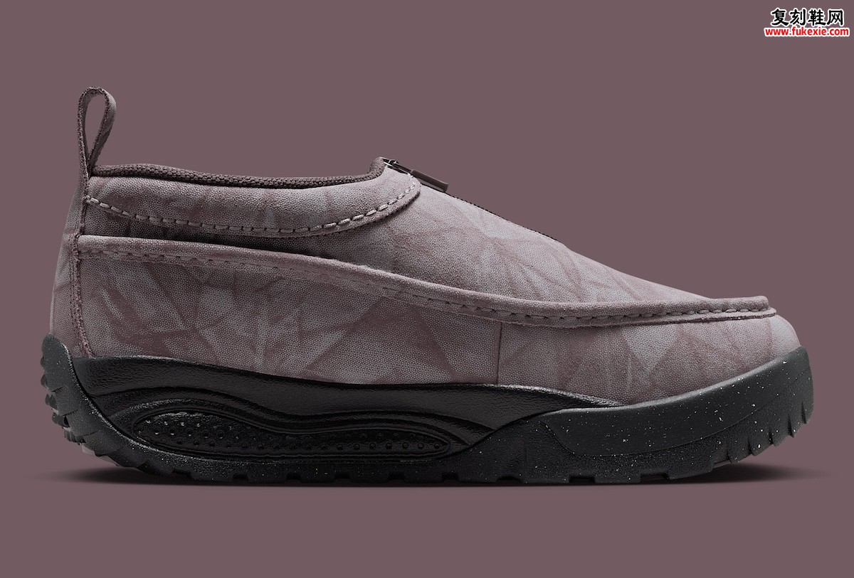 Nike ACG Izy Appears Nike ACG Izy 反光鞋款2025秋季回归,拉链设计加持户外机能风