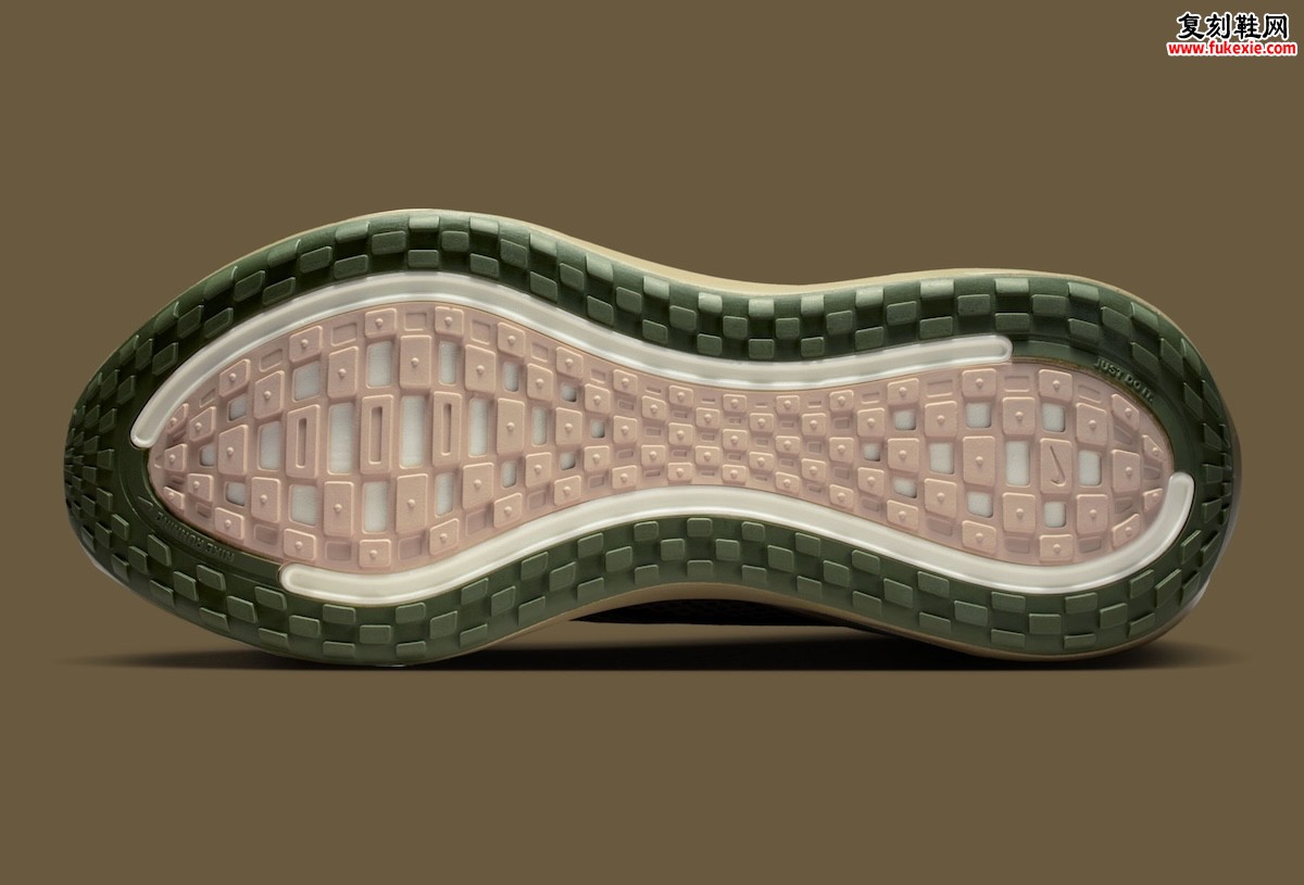 Nike Vomero Plus “Natural/Pecan”大地配色11月发售 自然色调与科技跑鞋的完美融合